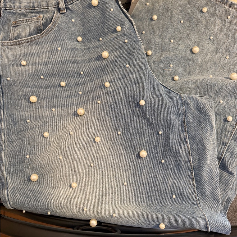 SHEIN Light Blue Pearl Studded Straight Leg Jeans